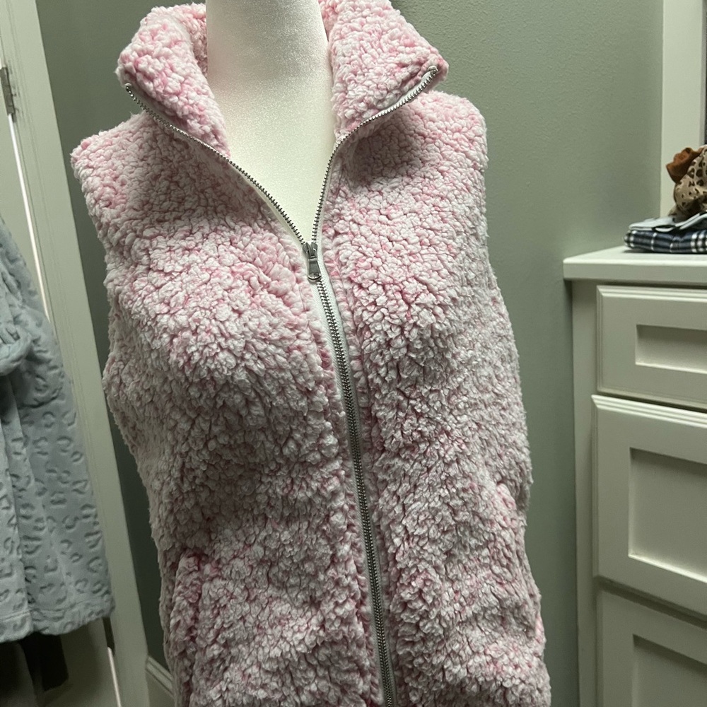 Cozy Pink Women's Sherpa Vest